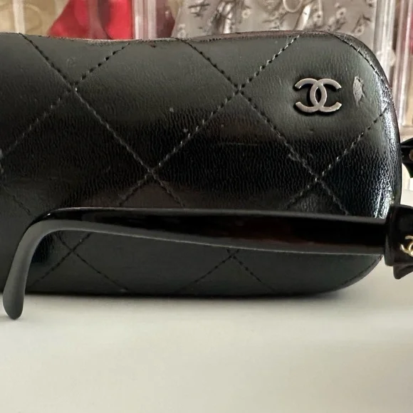 Authentic Chanel Black Oversized Sunglasses for women. - Picture 2 of 10